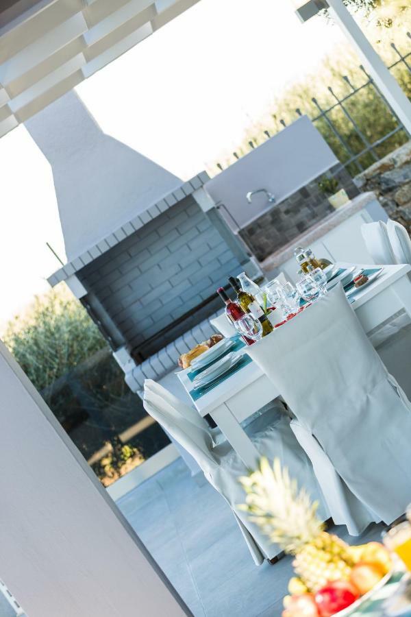 Evangelos Villas, Lavish Touch, By Thinkvilla Angeliana  Экстерьер фото
